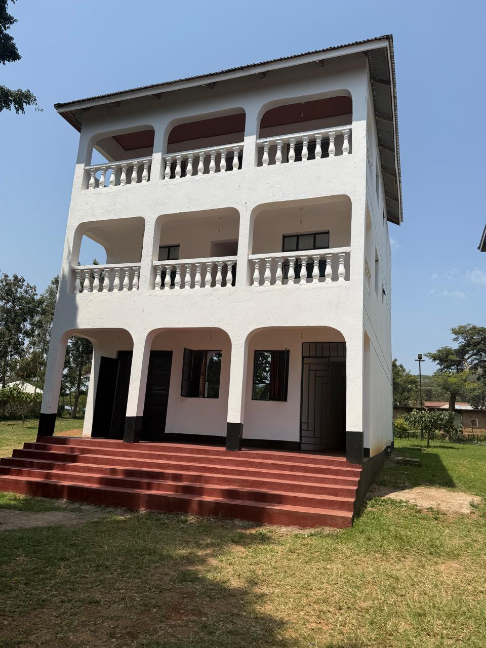 Sundowners on the Lawn